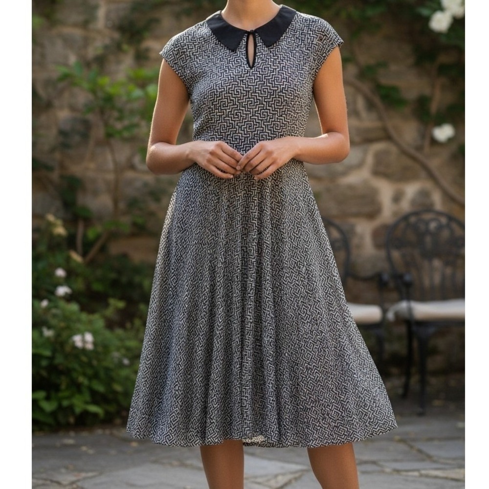 Weston Wear Geometric Fit Flare Dress Peter Pan Collar Keyhole Small Preppy Fun